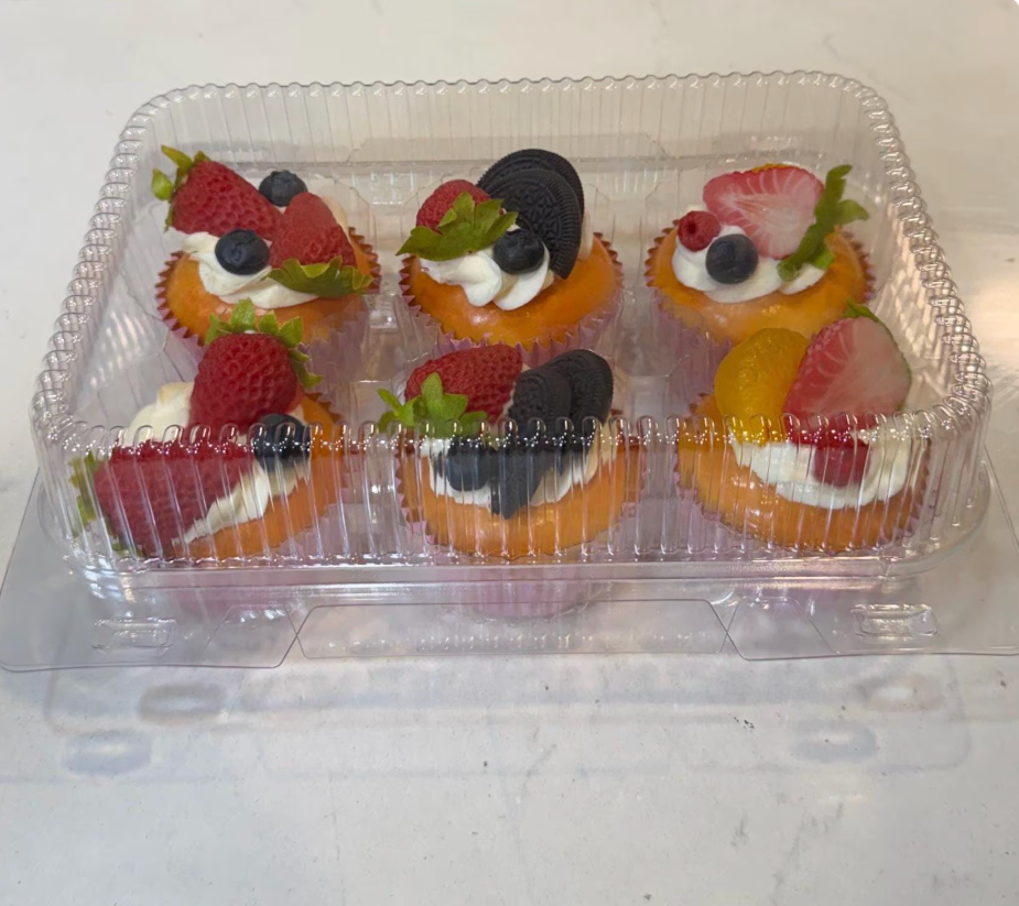 The Cupcake Magnets | 6 Pieces | Refrigerator magnets | by Waverly Vienna