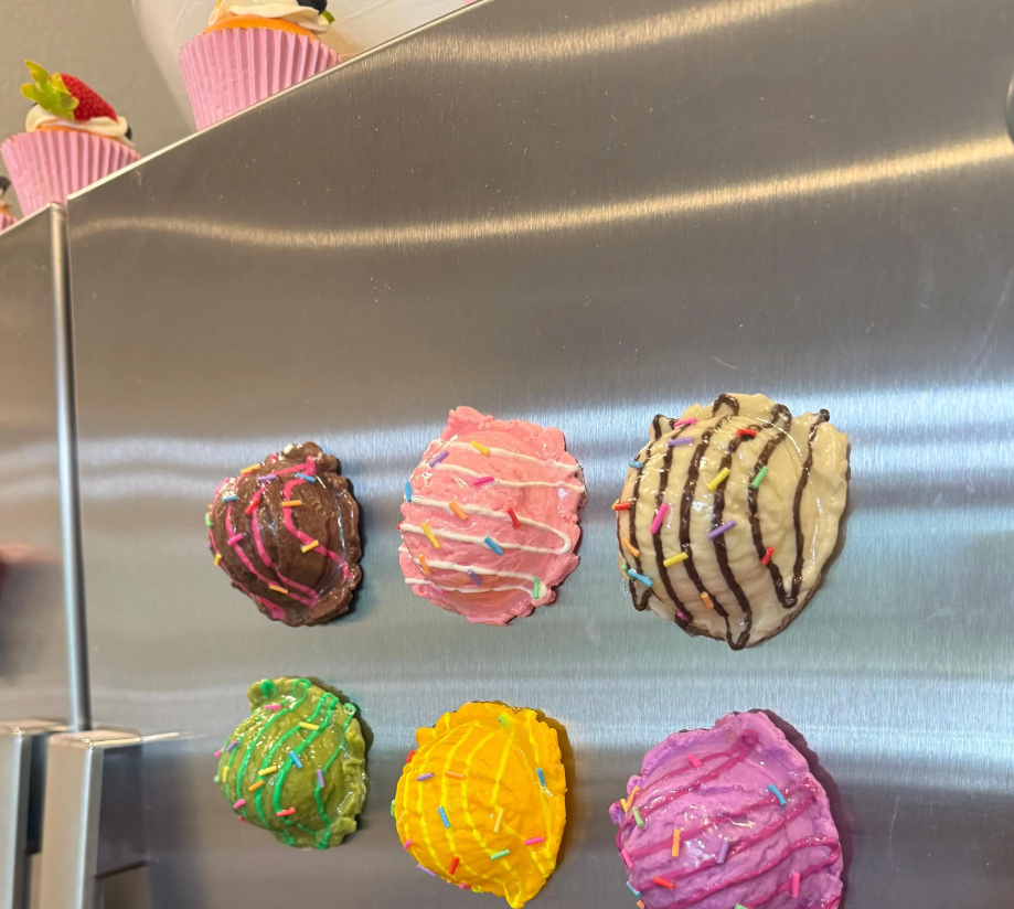 The Ice Cream Scoop Magnets | 6 Flavors | Refrigerator magnets | Kitchen Magnets | by Waverly Vienna